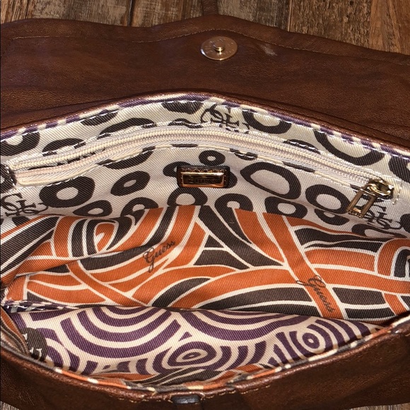 Brown Guess clutch bag - Picture 4 of 4